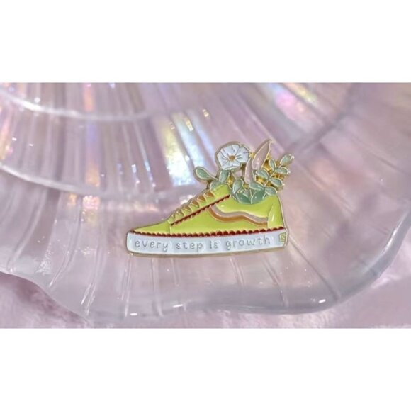 EVERY STEP IS GROWTH Floral Sneaker Enamel Backpack NEW - Picture 6 of 6